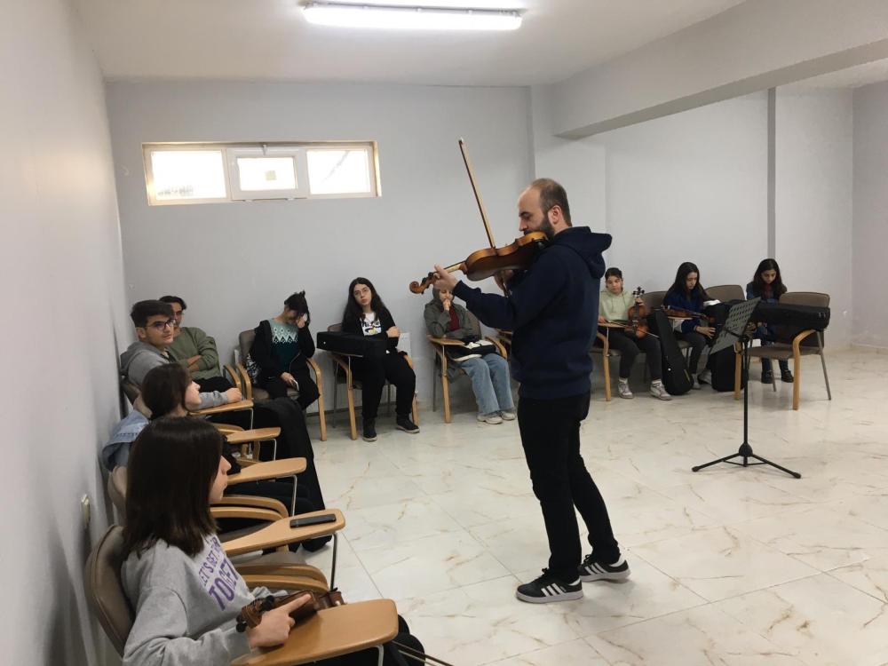 Adıyaman Belediyesi Konservatuar Eğitimlerine Devam Ediyor