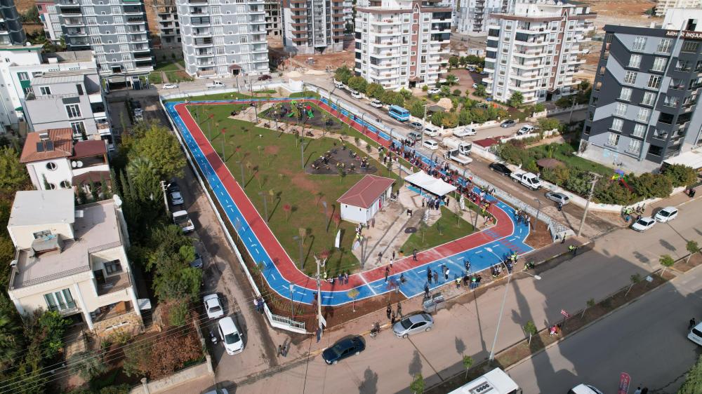 Adıyaman'da Cumhuriyet Mahallesi Yeni Parkına Kavuştu