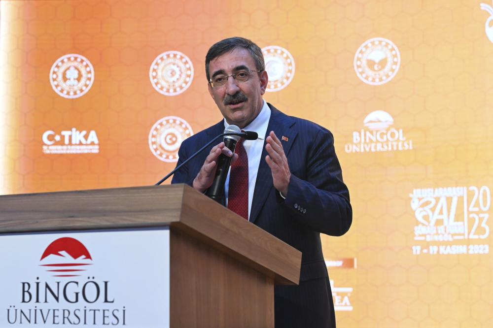 CUMHURBAŞKANI YARDIMCISI YILMAZ: “TÜRKİYE, DÜNYA BAL ÜRETİMİNDE ÇİN'DEN SONRA İKİNCİ SIRADA”