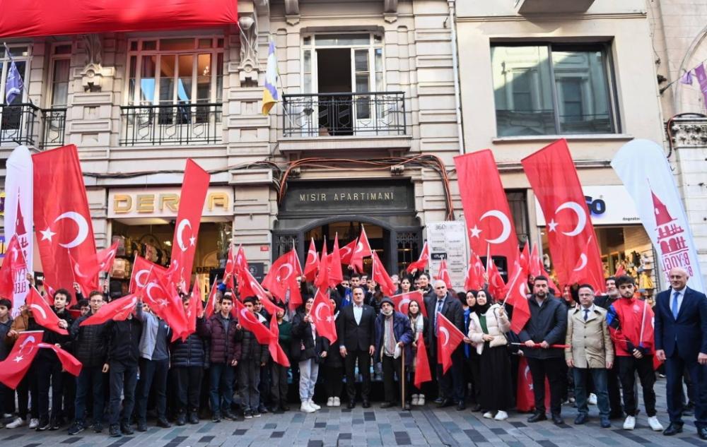 İSTİKLAL MARŞI ŞAİRİ MEHMET AKİF ERSOY İSTİKLAL CADDESİ'NDE ANILDI.