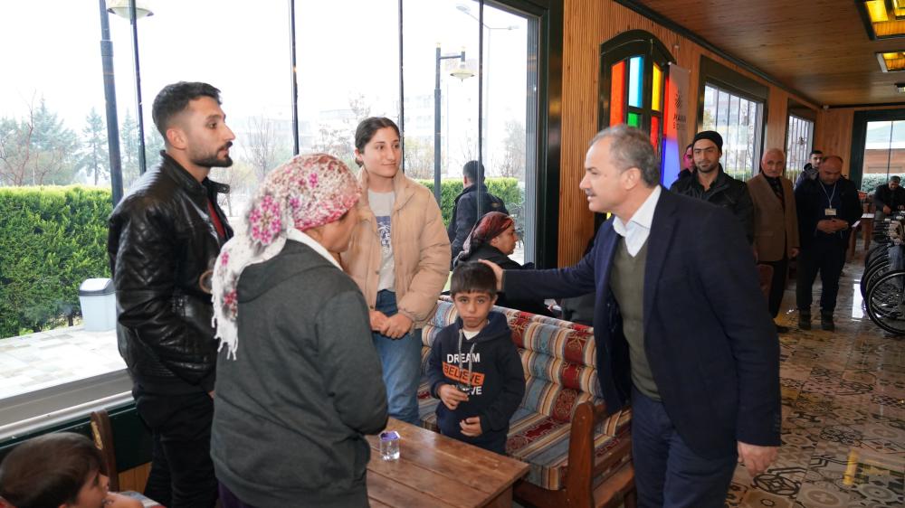 Adıyaman Belediyesi’nden Engelli Vatandaşlara Tekerlekli Sandalye Desteği