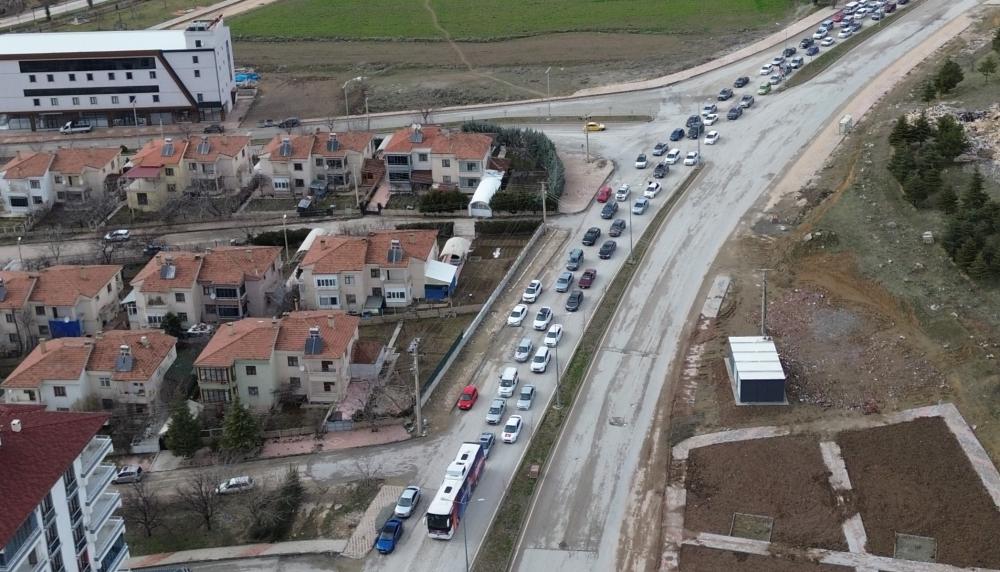 Başkan Adayı Akın, Devasa Araç Konvoyu İle Elazığ'ın Dört Bir Tarafını Selamladı