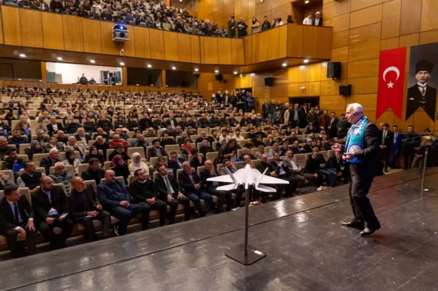 Rize'de ‘Türkiye’nin Havacılık Vizyonu’ Konulu Konferans Düzenlendi