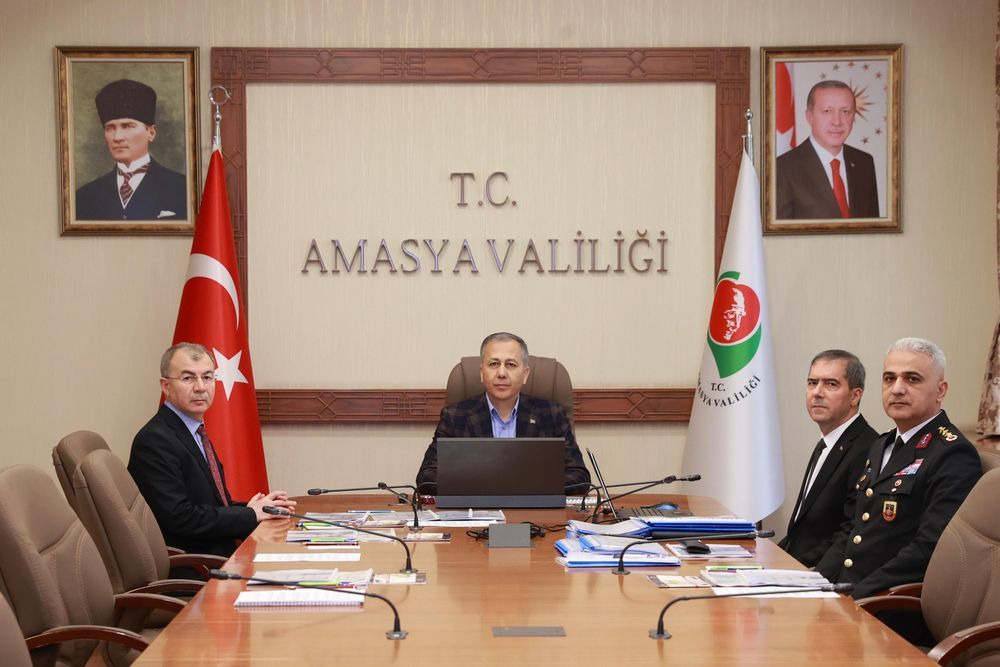 İÇİŞLERİ BAKANI ALİ YERLİKAYA, AMASYA’DA HUZUR VE SEÇİM GÜVENLİĞİ TOPLANTISINA BAŞKANLIK ETTİ