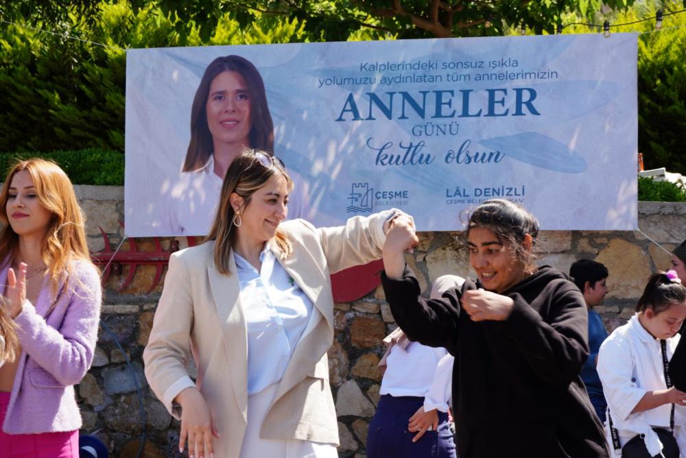 Çeşme Belediyesi Özel Gereksinimli Bireyler ve Annelerini ağırladı