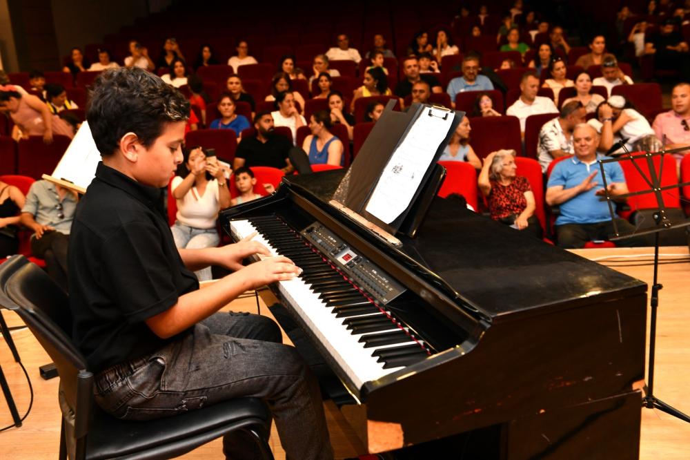 Çiğlili Kursiyerlerden Muhteşem Konser