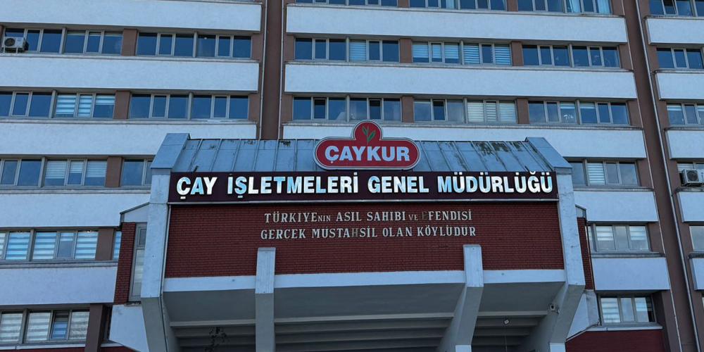 ÇAYKUR'DAN GAZETECİLER VE BASIN MENSUPLARINA KUTLAMA