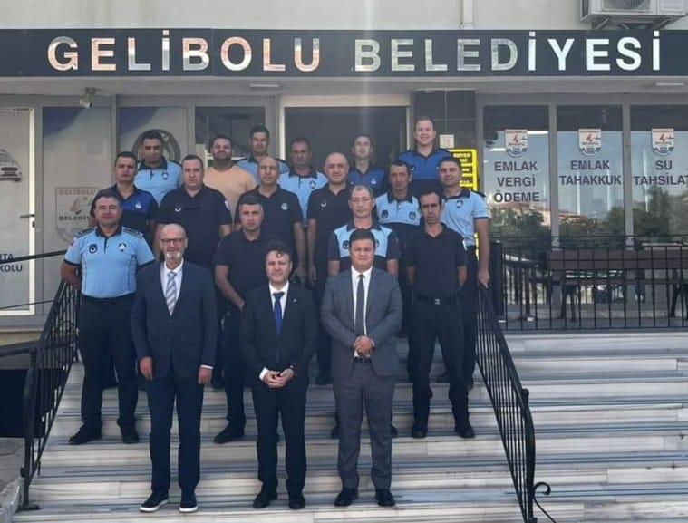 GELİBOLU BELEDİYE BAŞKANI SOYUAK, ZABITA HAFTASI’NI KUTLADI: “GELİBOLU’NUN GÜVENLİĞİ İÇİN BİRLİKTEYİZ”