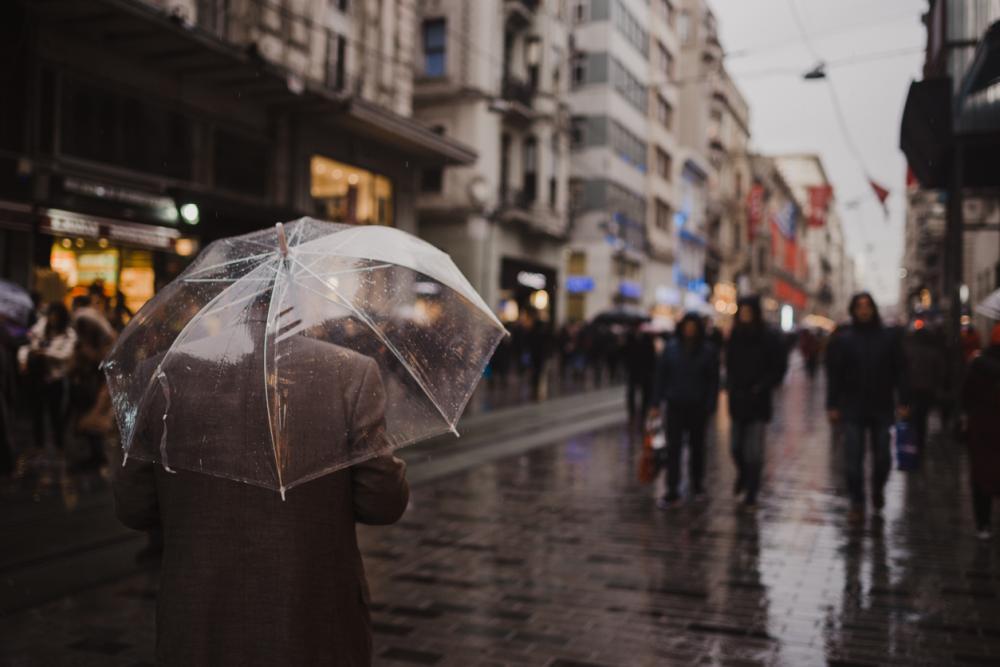 Meteoroloji Uyardı: İstanbul ve Batı Karadeniz'de Güçlü Yağışlar Bekleniyor