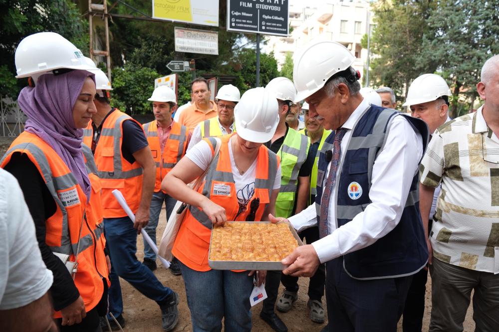 Zeydan Karalar’ın Su Seferberliği: Adana’da Asbestli Borular Tarih Oluyor