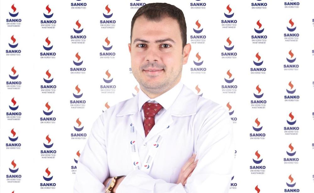 Dr. Kurtgil'den Dünya Osteoporoz Günü'nde Kritik Uyarı: Her 3 Saniyede Bir Kırık Meydana Geliyor