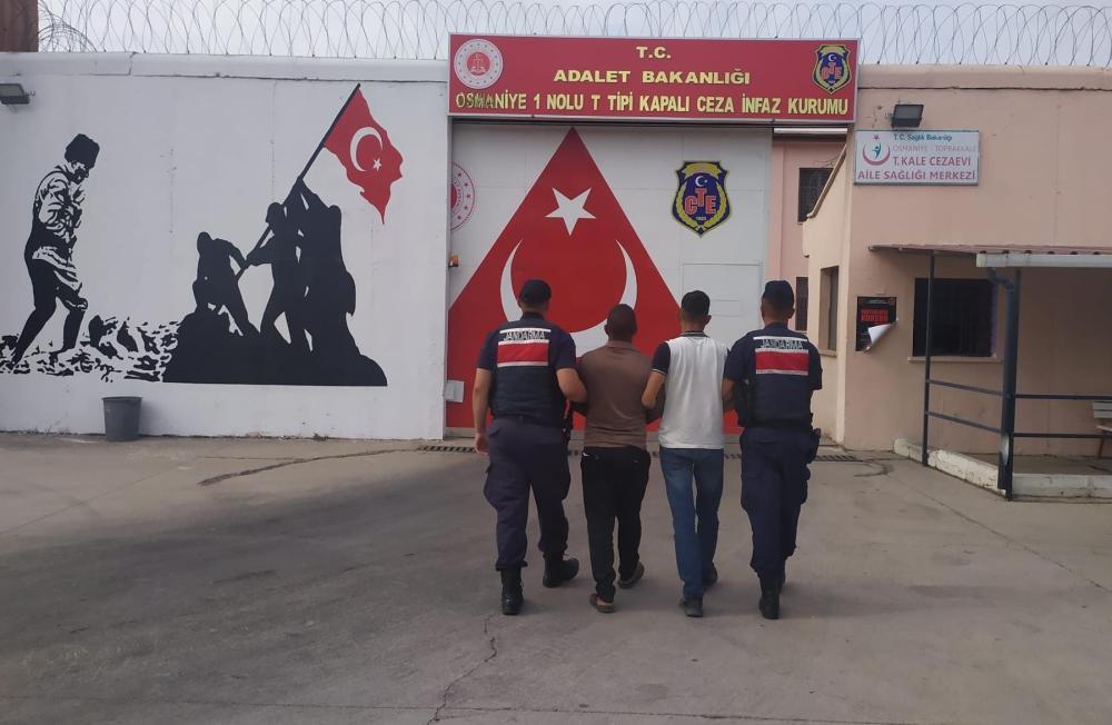 OTODAN HIRSIZLIK YAPAN ŞÜPHELİLER JANDARMA OPERASYONUYLA YAKALANDI