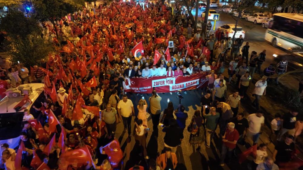 30 Ağustos coşkusu Adana’yı sardı