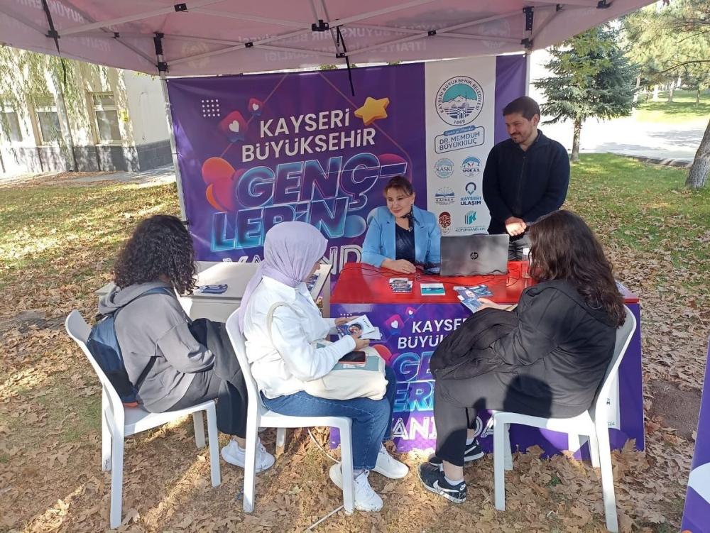 GENÇ DOSTU ŞEHİR, BÜYÜKŞEHİR İLE ÖĞRENCİLERİ KUCAKLIYOR