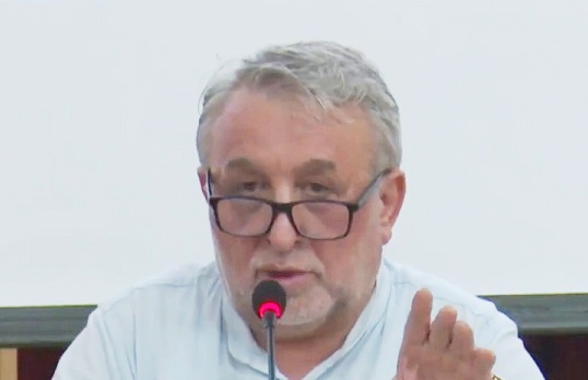 YÜREĞİR MECLİSİ’NDE PARK VE YOL SORUNLARI GÜNDEMDE