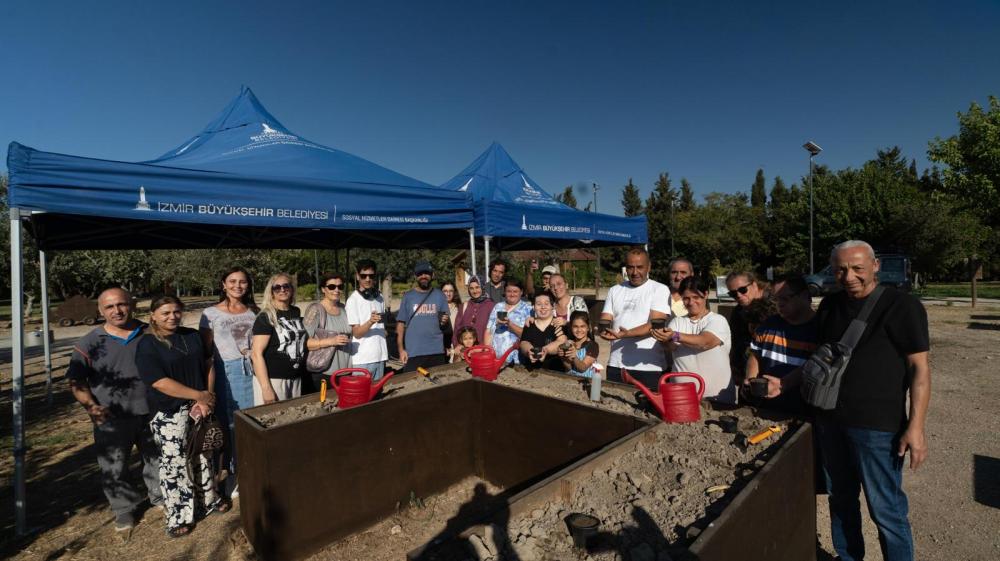 MİNİK ELLER TOPRAKLA BULUŞTU