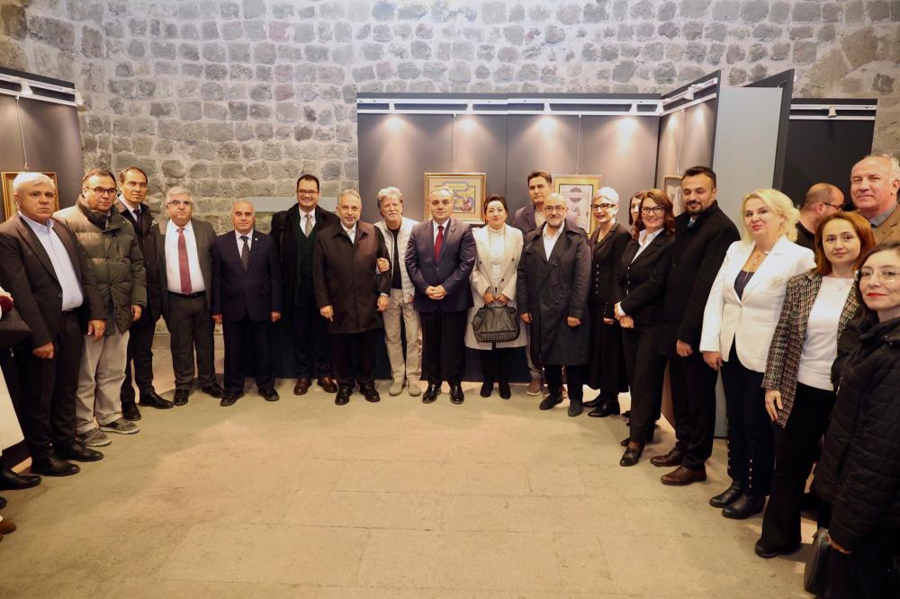 ERÜ TARAFINDAN “GEVHER NESİBE MEDRESE VE ŞİFAHANESİNİN GÜNÜMÜZE YANSIMASI” KONULU PANEL DÜZENLENDİ