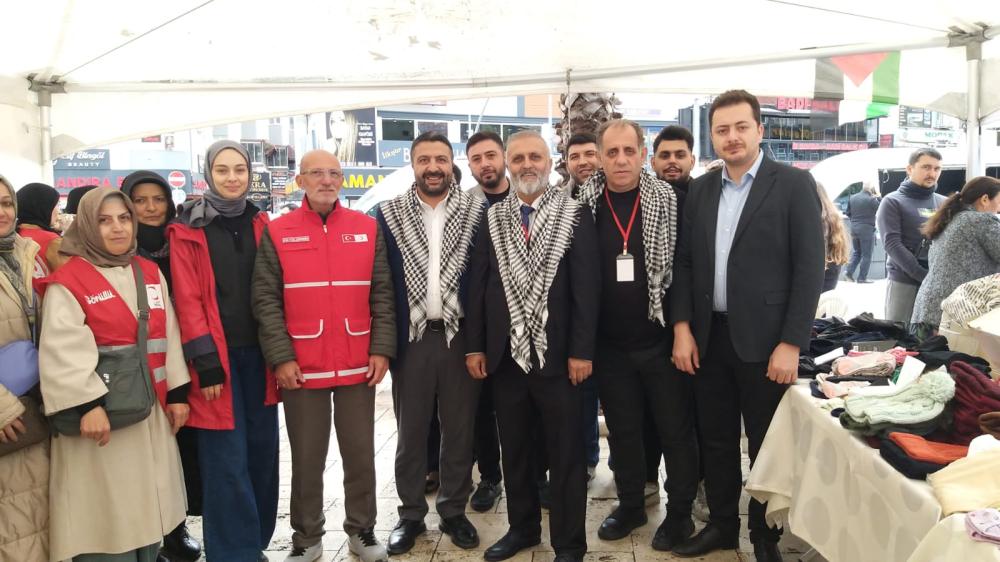 SANCAKTEPE’DE GAZZE İÇİN YARDIM KERMESİ DÜZENLENDİ