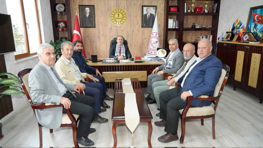 FİLİSTİN DAYANIŞMA PLATFORMU’NDAN İL MÜDÜRÜ TOSUN’A ZİYARET