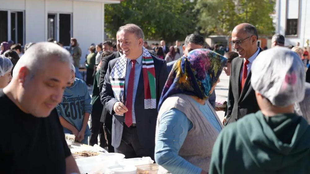 Menderes Ortaokulu’ndan Gazze’ye Anlamlı Destek