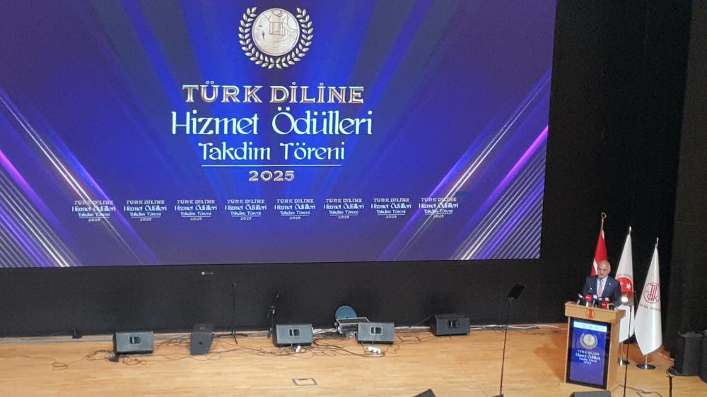 T.C.KÜLTÜR VE TURİZM BAKANI MEHMET NURİ ERSOY TÜRK DİLİNE HİZMET ÖDÜLLERİNİ ÖDÜL SAHİPLERİNE VERDİ